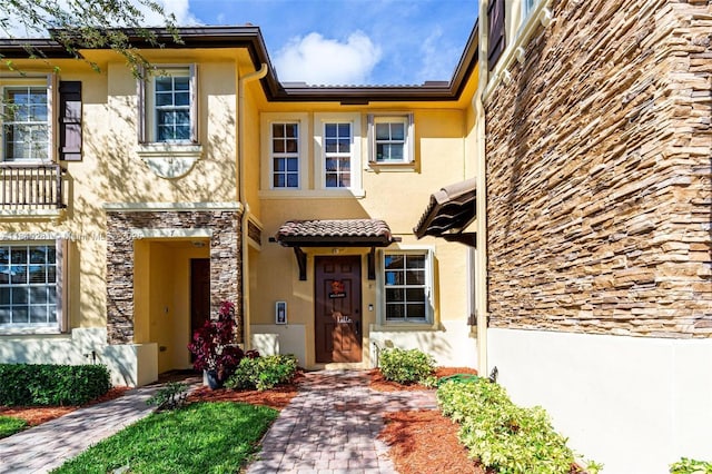 9333 SW 227th St Unit 8-6, Cutler Bay, FL 33190 - view of front of property with stucco siding and stone siding