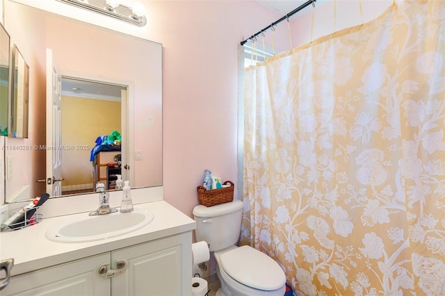 9333 SW 227th St Unit 8-6, Cutler Bay, FL 33190 - bathroom with vanity and a shower with curtain