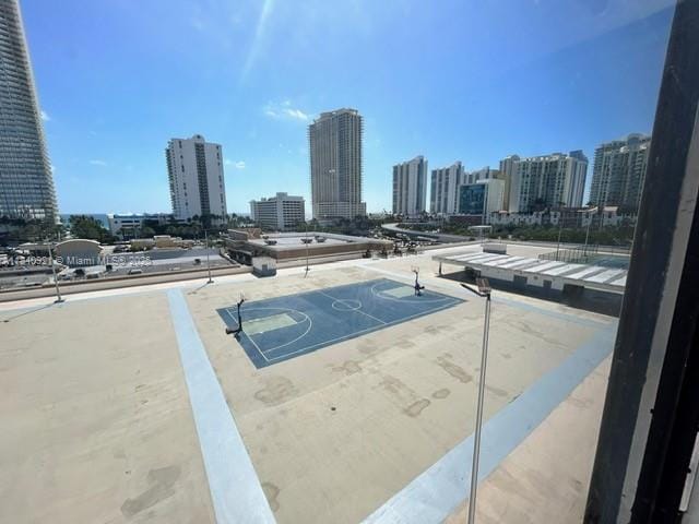16919 N Bay Rd Unit 204, Sunny Isles Beach, FL 33160 - view of community with a skyline view