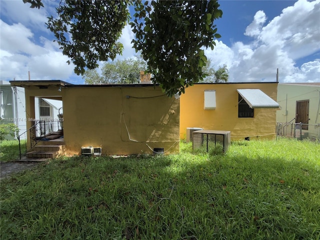 794 NW 44th St, Miami, FL 33127 - photo 12