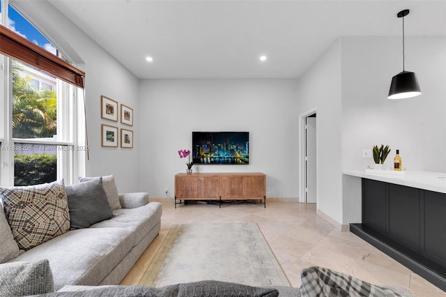 3758 SW 50th Ct, Hollywood, FL 33312 - living area with recessed lighting