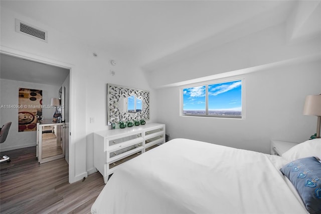 460 NE 28th St Unit 3905, Miami, FL 33137 - bedroom with wood finished floors and baseboards
