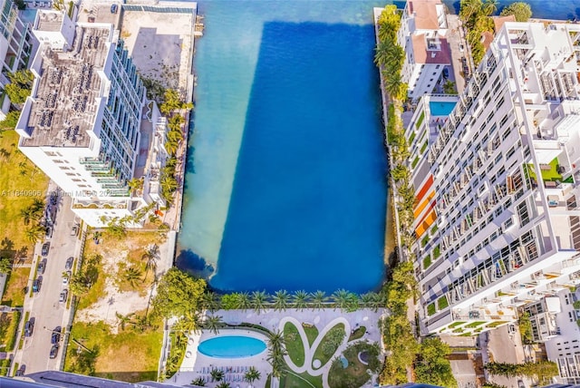 460 NE 28th St Unit 3905, Miami, FL 33137 - bird's eye view of a pool and a large body of water