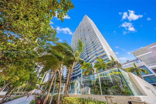 460 NE 28th St Unit 3905, Miami, FL 33137 - view of building exterior