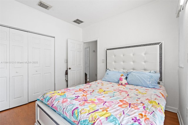 3135 NE 4th St, Homestead, FL 33033 - bedroom featuring wood finished floors and a closet