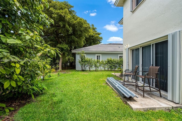3135 NE 4th St, Homestead, FL 33033 - view of green lawn