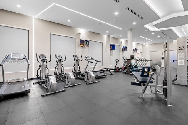 3135 NE 4th St, Homestead, FL 33033 - exercise room featuring recessed lighting