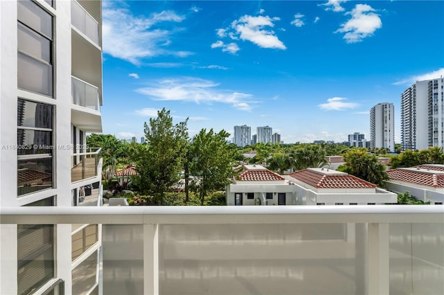 20281 E Country Club Dr Unit 405, Aventura, FL 33180 - photo 24