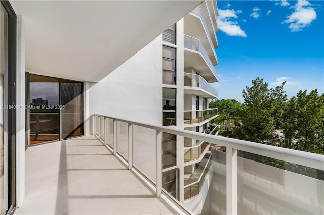 20281 E Country Club Dr Unit 405, Aventura, FL 33180 - photo 27