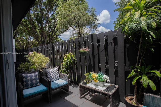 16041 Fairway Ter Unit 121, Weston, FL 33326 - view of patio / terrace
