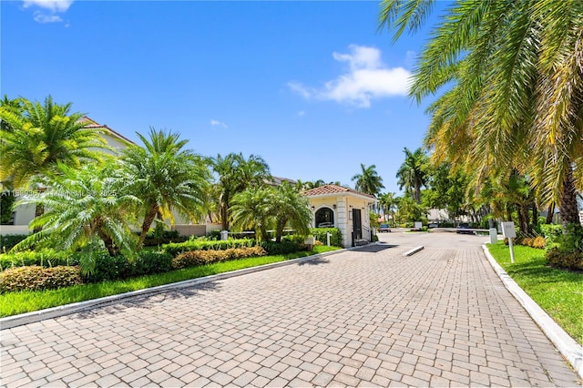 21200 Harbor Way Unit 118-11, Aventura, FL 33180 - photo 2