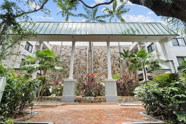2924 Day Ave Unit N211, Miami, FL 33133 - view of patio