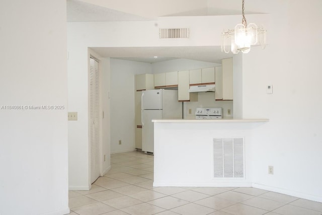 9033 Wiles Rd Unit 304, Coral Springs, FL 33067 - kitchen featuring a chandelier, freestanding refrigerator, stove, under cabinet range hood, and a peninsula
