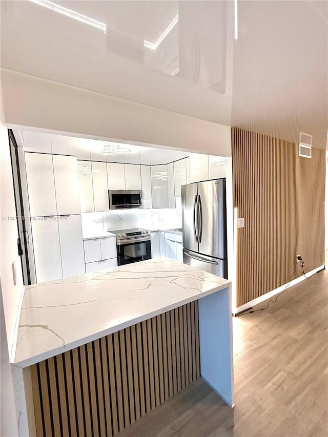 671 NE 195th St Unit 220E, Miami, FL 33179 - photo 8
