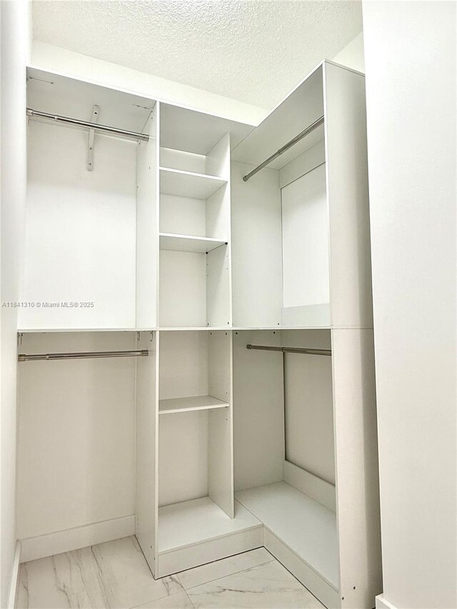 671 NE 195th St Unit 220E, Miami, FL 33179 - photo 27