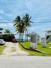 10900 N Bayshore Dr, Miami, FL 33161 - photo 12