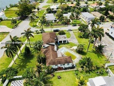 10900 N Bayshore Dr, Miami, FL 33161 - photo 16
