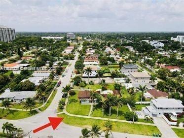 10900 N Bayshore Dr, Miami, FL 33161 - photo 19