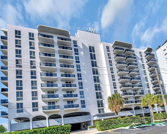 7928 W Dr Unit 510, North Bay Village, FL 33141 - photo 6