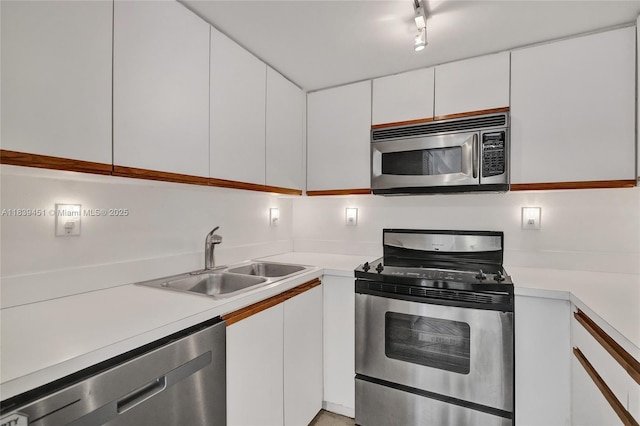 1621 Bay Rd Unit 606, Miami Beach, FL 33139 - photo 10