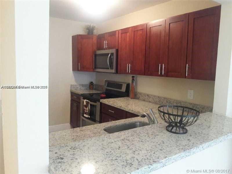 15304 SW 72nd St Unit 28-14, Miami, FL 33193 - photo 2