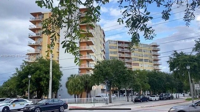 2025 NE 164th St Unit 815, North Miami Beach, FL 33162 - photo 3