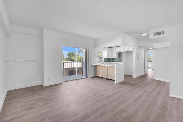 1960 Marseille Dr Unit 304, Miami Beach, FL 33141 - photo 1