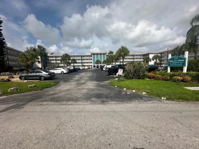 4311 Crystal Lake Dr Unit 110, Deerfield Beach, FL 33064 - photo 3