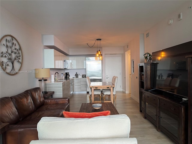 1300 Brickell Bay Dr Unit 1808, Miami, FL 33131 - photo 1