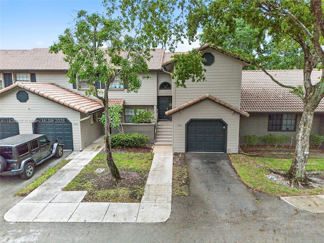 9086 Vineyard Lake Dr, Plantation, FL 33324 - photo 1