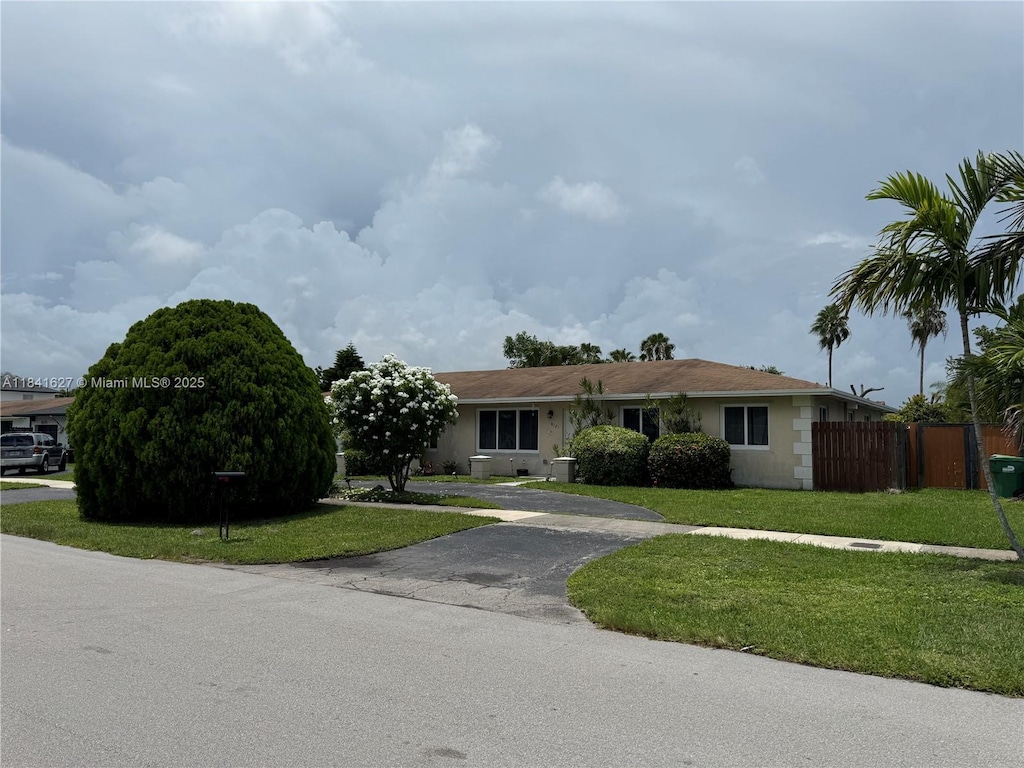 8121 SW 205th St, Cutler Bay, FL 33189 - photo 2