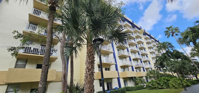 801 NW 47th Ave Unit 120W, Miami, FL 33126 - photo 2