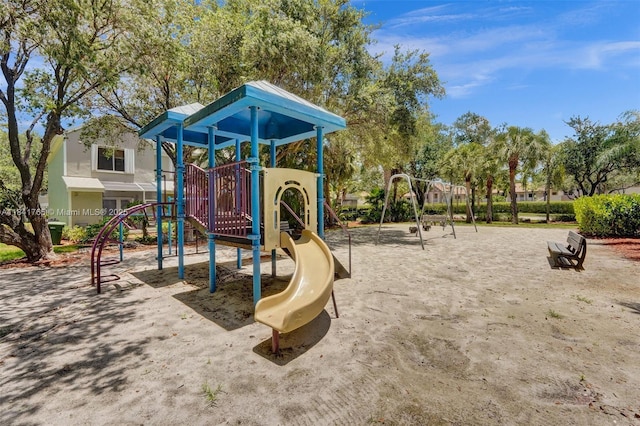 7858 Dixie Beach Cir Unit 7858, Tamarac, FL 33321 - photo 4