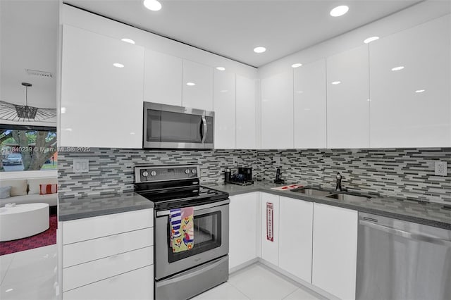 1605 NW 7th Ter, Fort Lauderdale, FL 33311 - photo 11