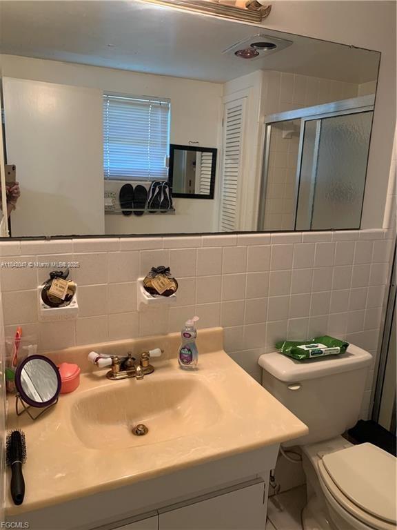 2201 Croton Ct, Lehigh Acres, FL 33936 - photo 9