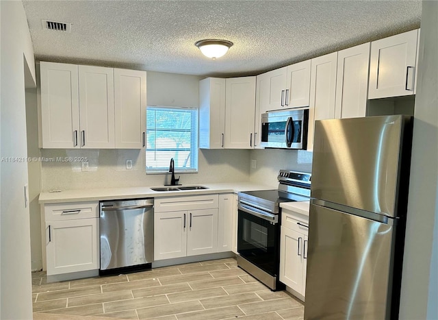 2600 NE 8th Ave, Pompano Beach, FL 33064 - photo 2
