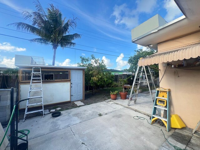 3435 NW 80th St, Miami, FL 33147 - photo 10