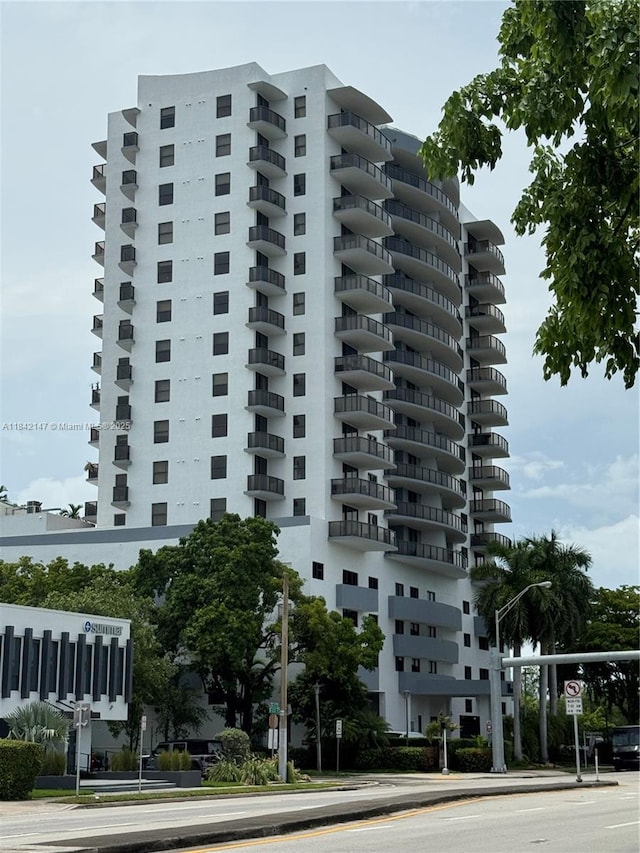 2301 SW 27th Ave Unit 503, Miami, FL 33145 - photo 1