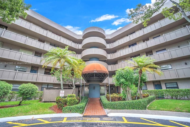 1101 Colony Point Cir Unit 207, Pembroke Pines, FL 33026 - photo 6