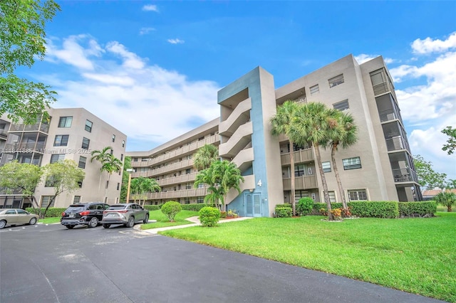 1101 Colony Point Cir Unit 207, Pembroke Pines, FL 33026 - photo 31