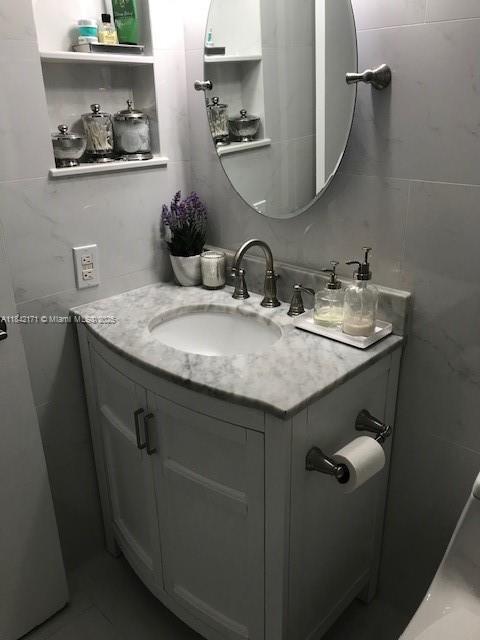 850 N Miami Ave Unit W-1804, Miami, FL 33136 - photo 19