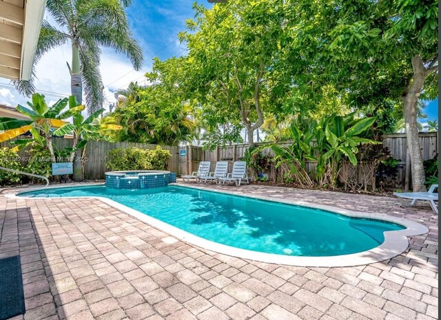 906 N 13th Ave, Hollywood, FL 33019 - photo 2