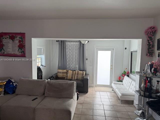 1571 NE 11th St, Homestead, FL 33033 - photo 3