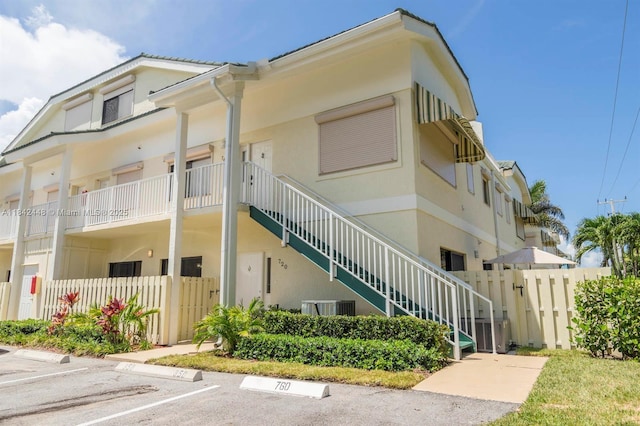 720 S Bella Vista Ct S Unit 20, Jupiter, FL 33477 - photo 2