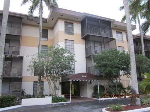 5530 NW 44th St Unit 411C, Lauderhill, FL 33319 - photo 1