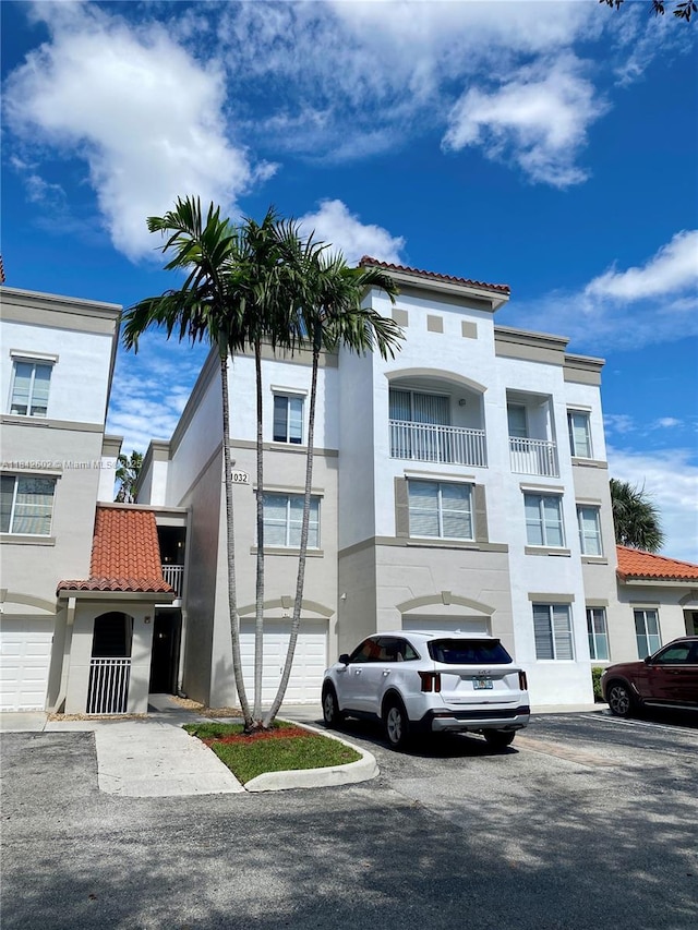 11032 Legacy Dr Unit 305, Palm Beach Gardens, FL 33410 - photo 2