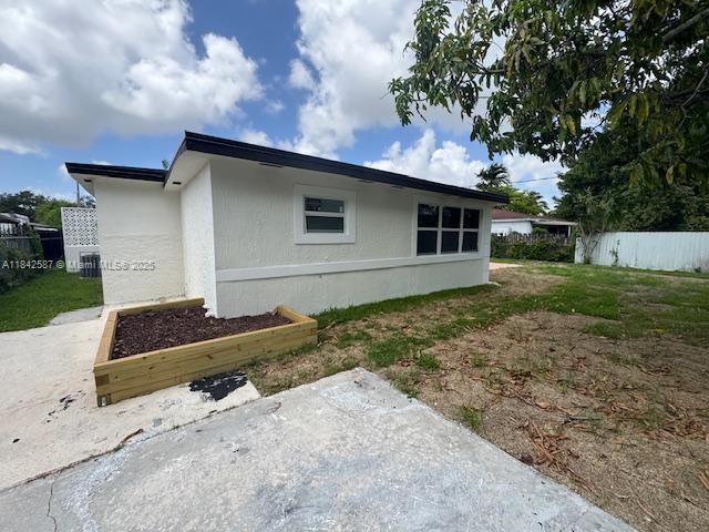 1561 NW 132nd St, Miami, FL 33167 - photo 34
