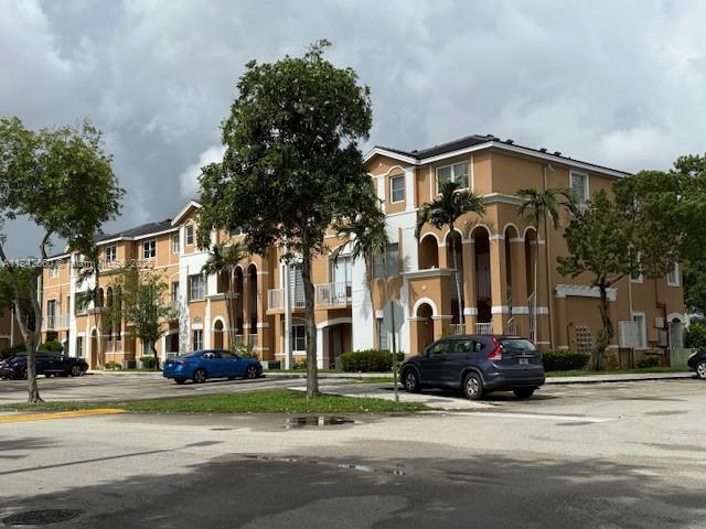 7130 NW 177th St Unit 103-8, Hialeah, FL 33015 - photo 2