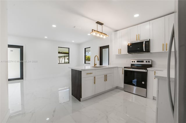 301 W 30th St, Hialeah, FL 33012 - photo 12