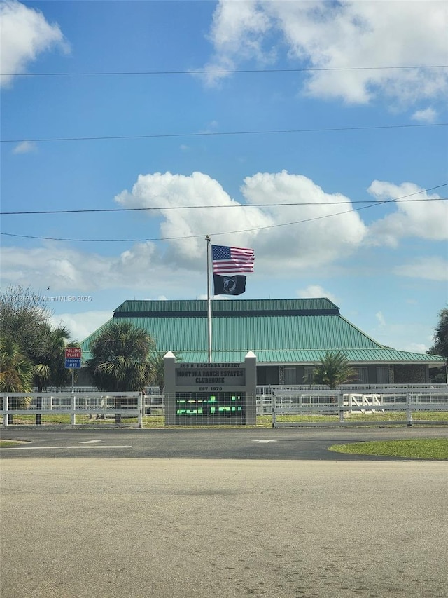 760 N Brida St, Clewiston, FL 33440 - photo 12